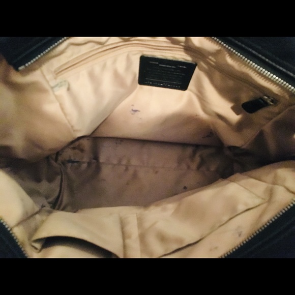 🔐Authentic Coach purse🔐 - Picture 3 of 4